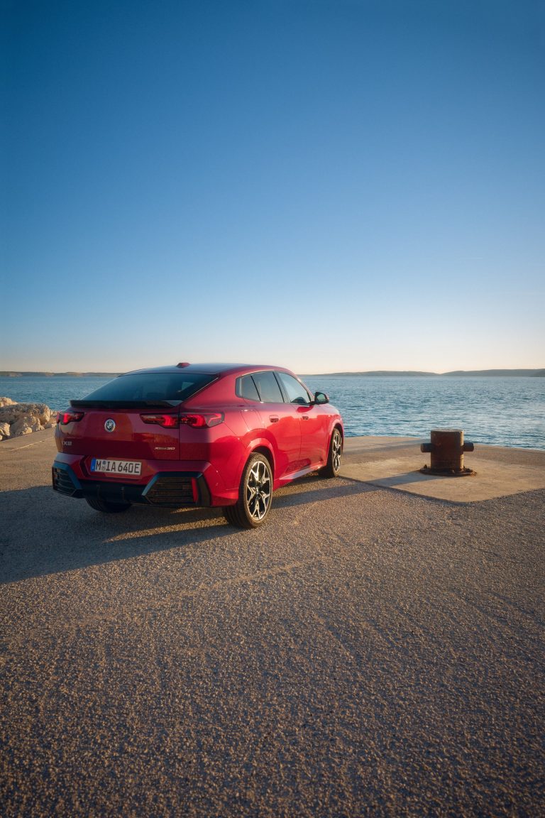 BMW iX1 vs Audi Q4 e-tron vs Mercedes EQA: el premium eléctrico compacto más tecnológico BMW iX1 vs Audi Q4 e-tron vs Mercedes EQA: el premium eléctrico compacto más tecnológico