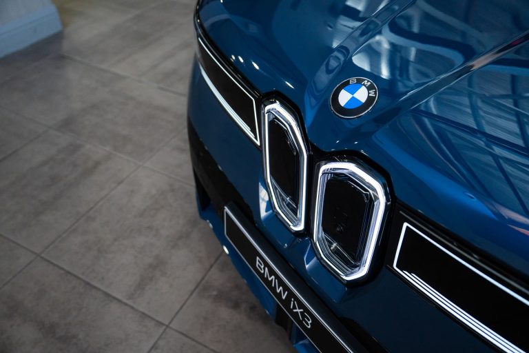 Los 7 mejores SUV premium con etiqueta 0 que puedes comprar en España en 2025