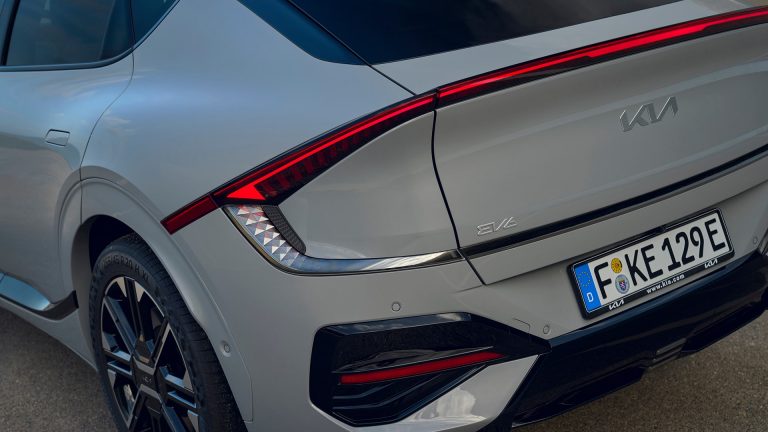 Qué autonomía real necesita un SUV eléctrico según los kilómetros que haces al año