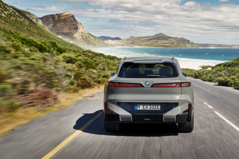 Mercedes GLE 400e vs BMW X5 xDrive50e: duelo de SUV-E premium PHEV de alta potencia