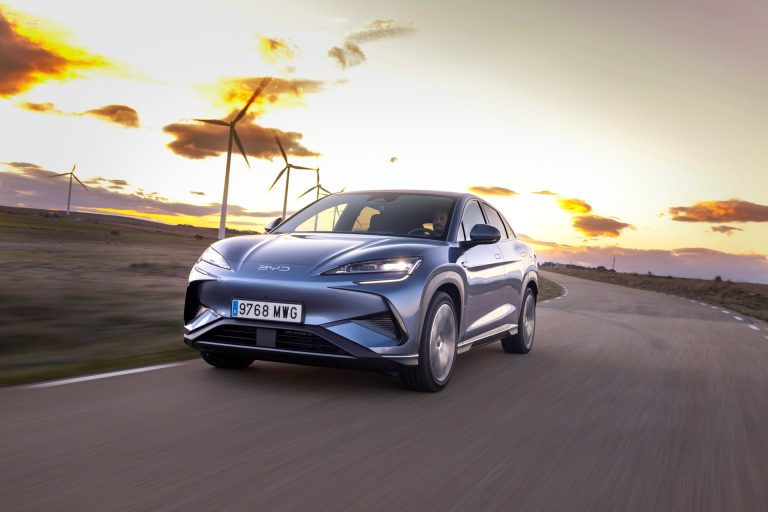 Cómo elegir un SUV familiar seguro en 2026: qué asistentes deben venir de serie Cómo elegir un SUV familiar seguro en 2026: qué asistentes deben venir de serie