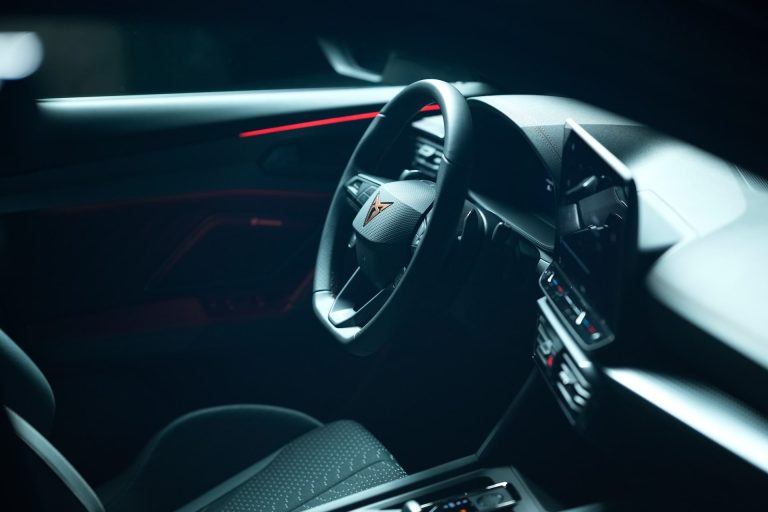 Cupra Formentor e-Hybrid vs Volkswagen Tiguan eHybrid: qué SUV-C PHEV rinde mejor en uso diario Cupra Formentor e-Hybrid vs Volkswagen Tiguan eHybrid: qué SUV-C PHEV rinde mejor en uso diario