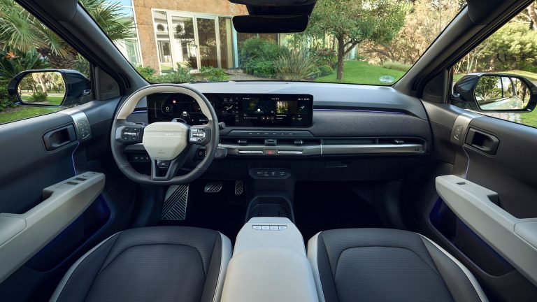Qué es la etiqueta 0 y cómo afecta realmente al uso urbano de un SUV eléctrico Qué es la etiqueta 0 y cómo afecta realmente al uso urbano de un SUV eléctrico