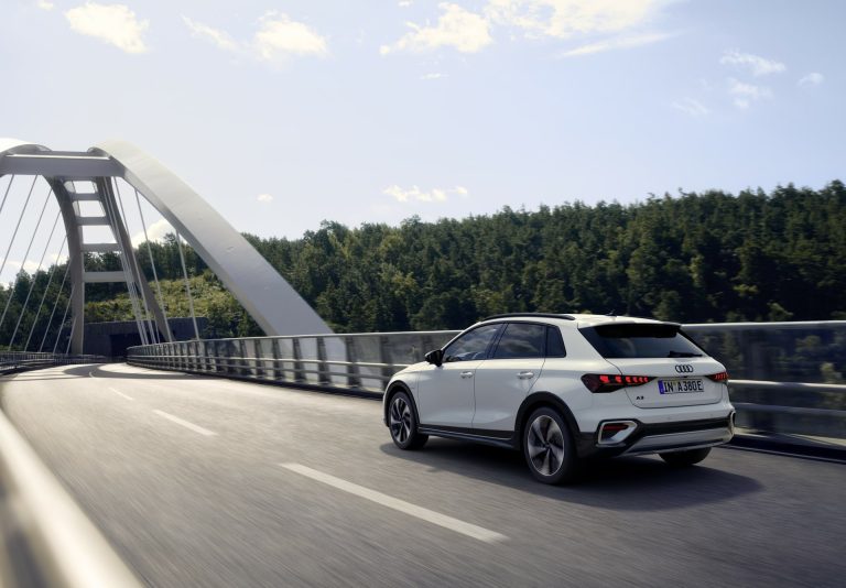 Los 6 compactos premium híbridos enchufables con más autonomía eléctrica en 2026 Los 6 compactos premium híbridos enchufables con más autonomía eléctrica en 2026