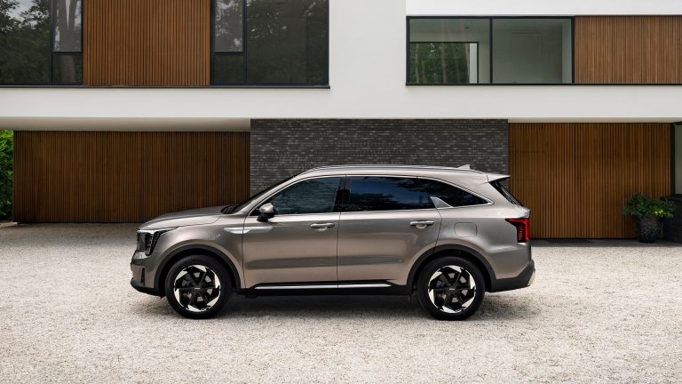 Kia Sorento PHEV vs Hyundai Santa Fe PHEV: qué SUV-D híbrido enchufable coreano de 7 plazas rinde mejor