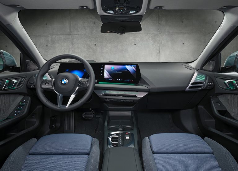 Mercedes Clase A 250e vs BMW Serie 1: qué compacto premium PHEV rinde mejor en ciudad Mercedes Clase A 250e vs BMW Serie 1: qué compacto premium PHEV rinde mejor en ciudad
