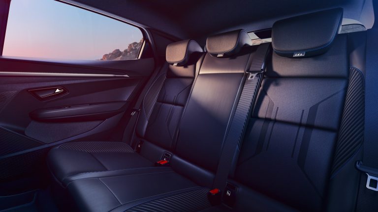 Cómo elegir un compacto eléctrico en 2026: batería, potencia de carga y consumo real Cómo elegir un compacto eléctrico en 2026: batería, potencia de carga y consumo real