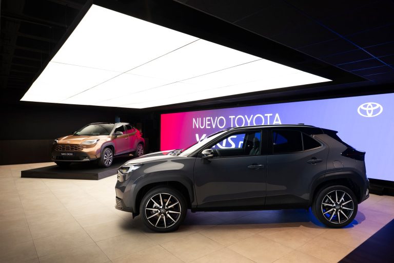 Toyota Yaris Hybrid vs Mazda 2 Hybrid: duelo de utilitarios híbridos urbanos por menos de 25.000€