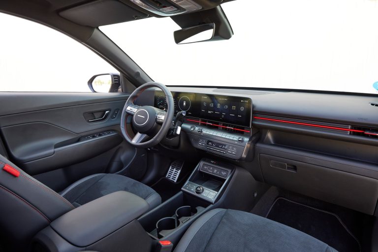 Los 6 compactos eléctricos con mejor garantía de batería en 2026