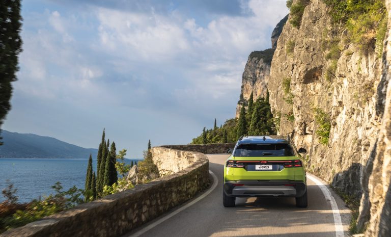 Jeep Compass 4xe vs Alfa Romeo Tonale PHEV: qué SUV-C enchufable del grupo Stellantis convence más