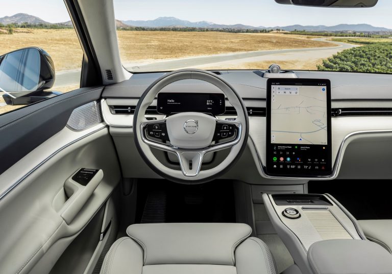 Volvo EX90 vs Mercedes EQS SUV: qué SUV-D eléctrico premium de 7 plazas rinde mejor en viaje largo Volvo EX90 vs Mercedes EQS SUV: qué SUV-D eléctrico premium de 7 plazas rinde mejor en viaje largo